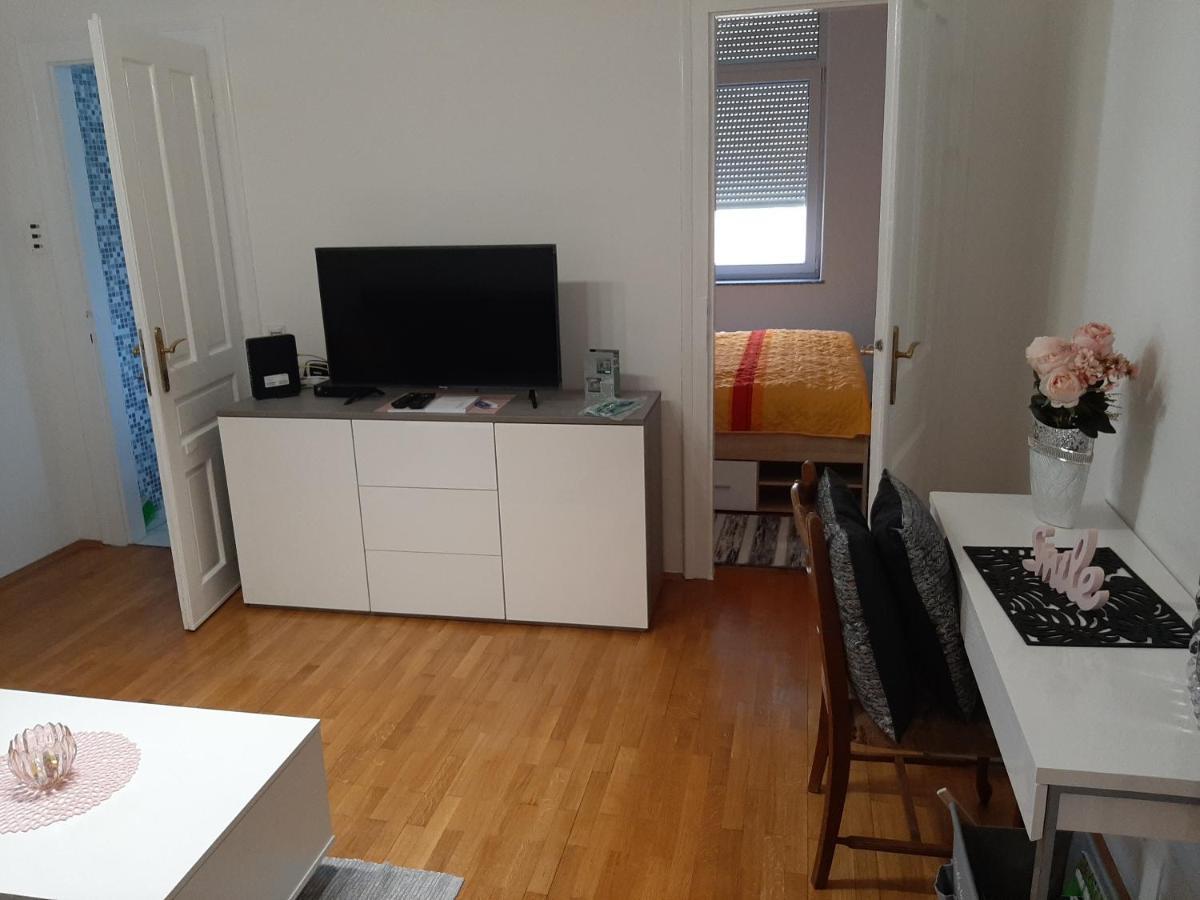 Apartman Kod Kestena Osijek Bagian luar foto