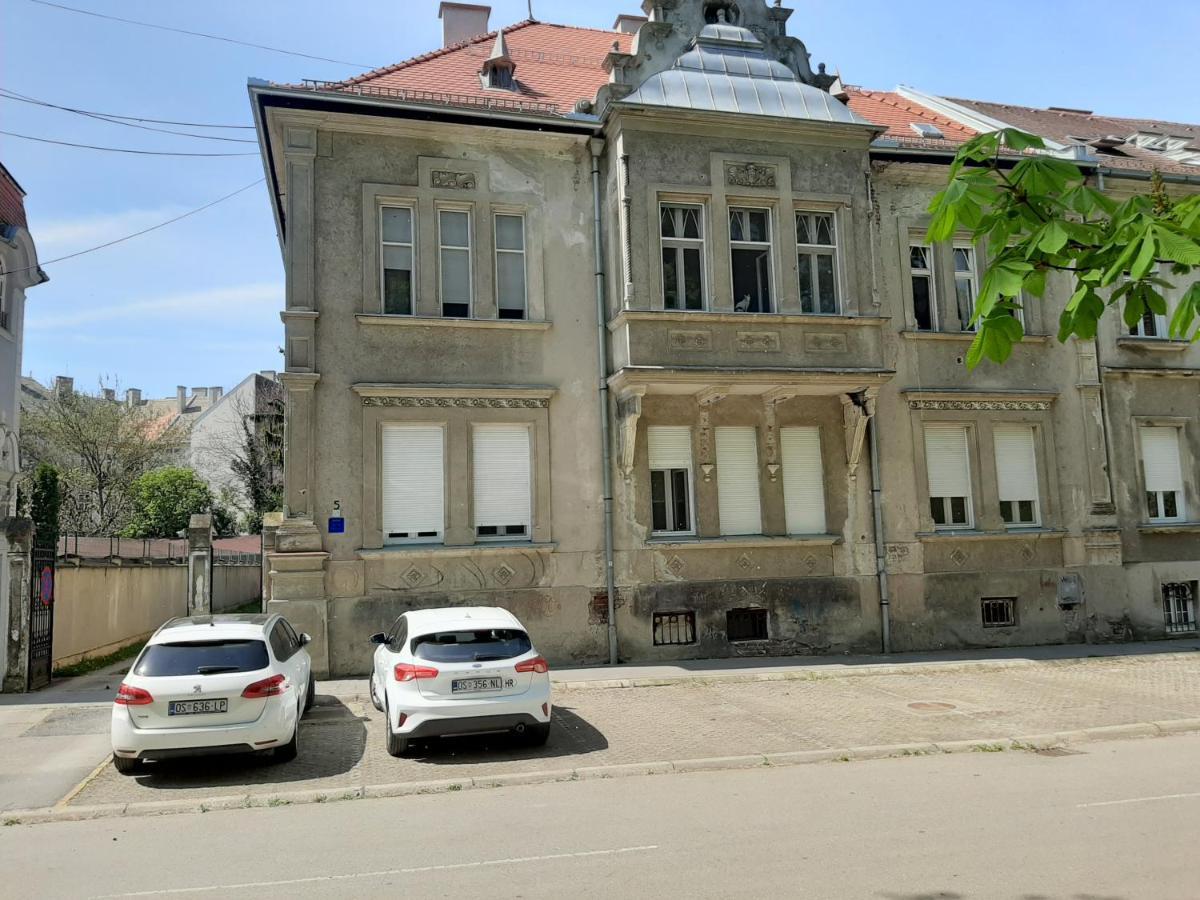 Apartman Kod Kestena Osijek Bagian luar foto